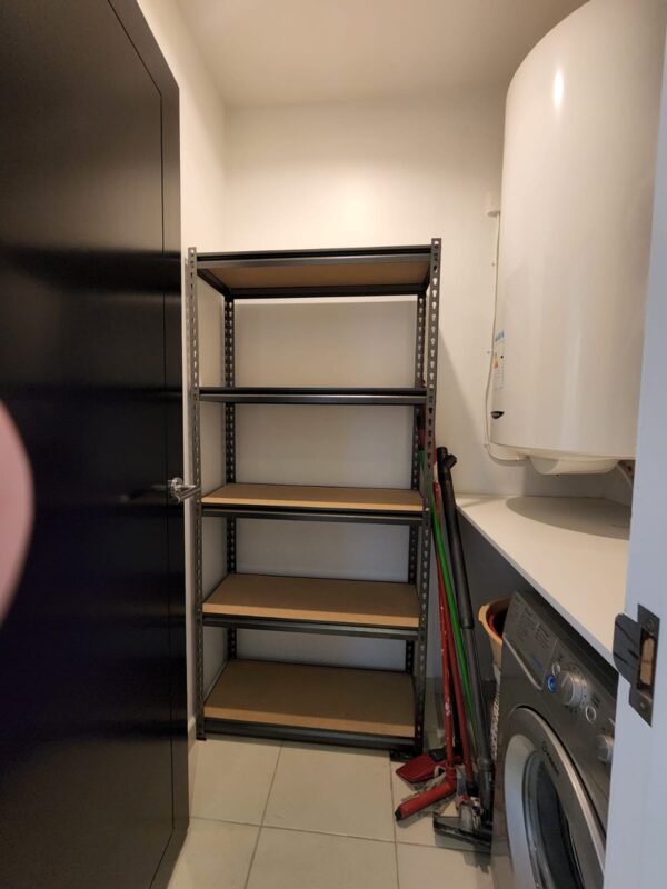 Custom storage installation 